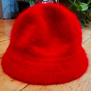 Red Angora Buckethat